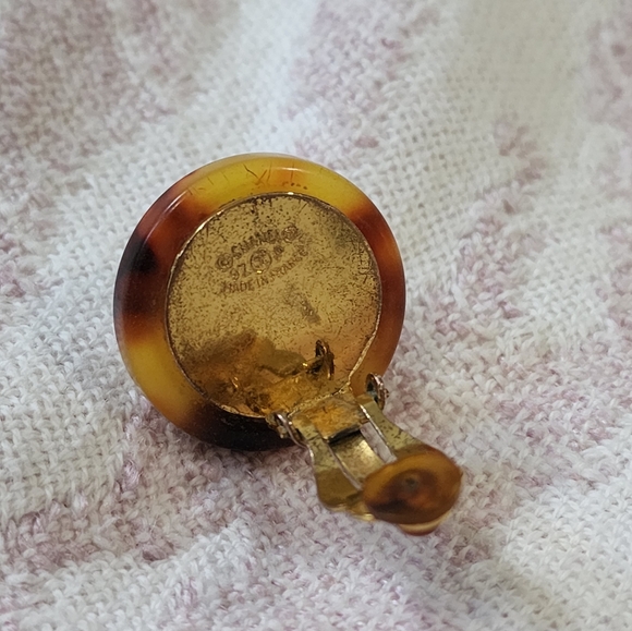 Chanel Vintage Faux Pearl & Resin Clip on Earrings - Picture 10 of 11